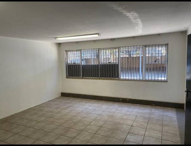INDUSTRIAL PROPERTY TO RENT IN HALFWAY HOUSE
